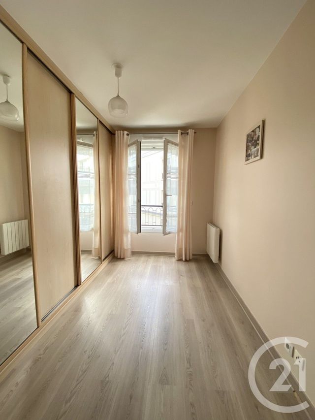 Appartement à vendre - 5 pièces - 94,22 m2 - Osny - 95 - ILE-DE-FRANCE