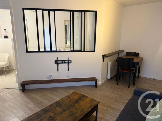 Appartement Studio &agrave; louer - 1 pi&egrave;ce - 34 m2 - Pontoise - 95 - ILE-DE-FRANCE