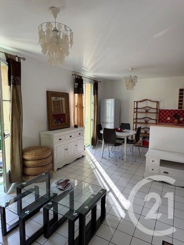 Appartement &agrave; louer - 2 pi&egrave;ces - 36,95 m2 - Pontoise - 95 - ILE-DE-FRANCE