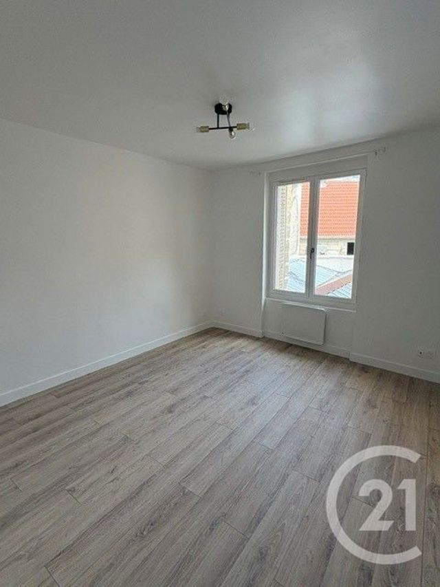 Appartement &agrave; louer - 2 pi&egrave;ces - 35,18 m2 - Pontoise - 95 - ILE-DE-FRANCE