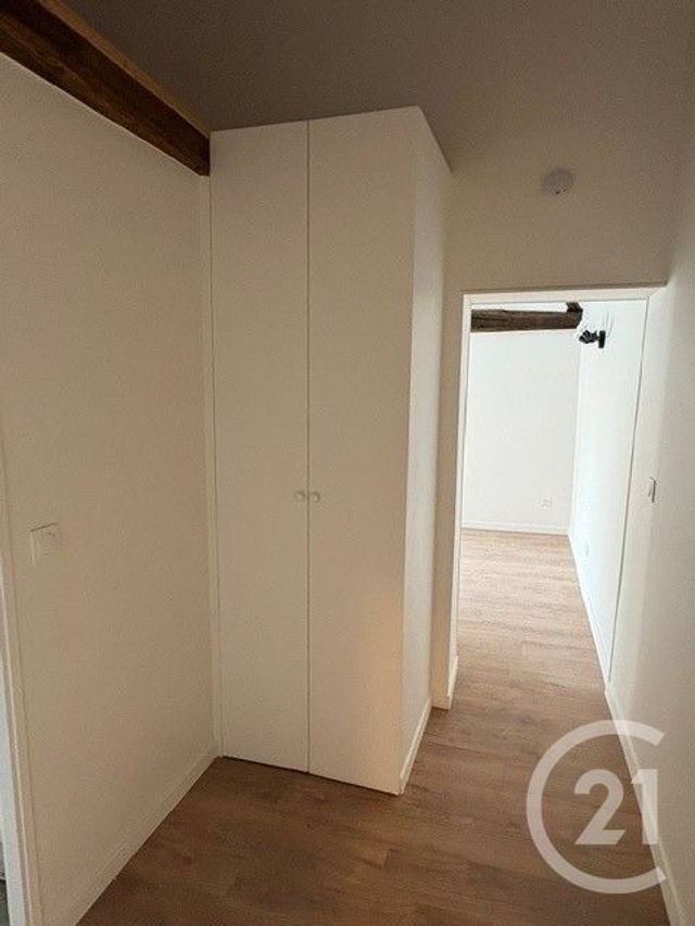 Appartement &agrave; louer - 2 pi&egrave;ces - 31,87 m2 - Pontoise - 95 - ILE-DE-FRANCE