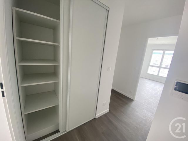 Appartement F3 &agrave; louer - 3 pi&egrave;ces - 72,60 m2 - Pontoise - 95 - ILE-DE-FRANCE