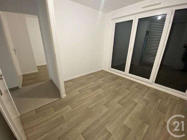 Appartement F4 &agrave; louer - 4 pi&egrave;ces - 76,31 m2 - Pontoise - 95 - ILE-DE-FRANCE