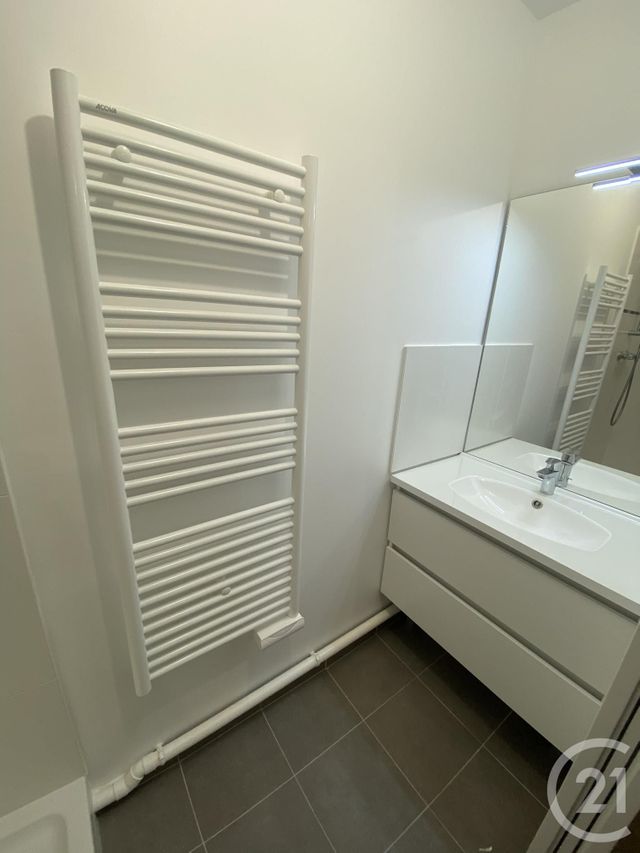 Appartement F4 &agrave; louer - 4 pi&egrave;ces - 76,31 m2 - Pontoise - 95 - ILE-DE-FRANCE